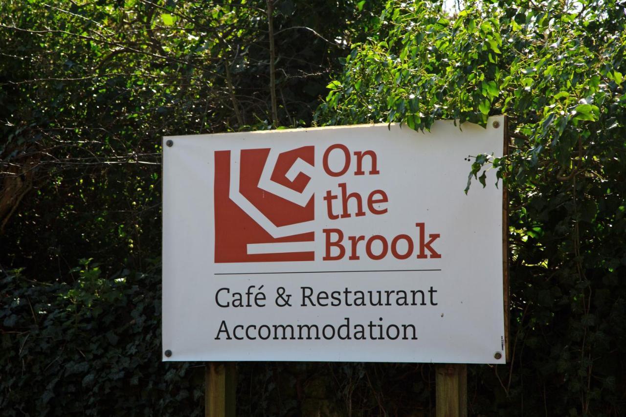 On The Brook Villa Bruton Bagian luar foto